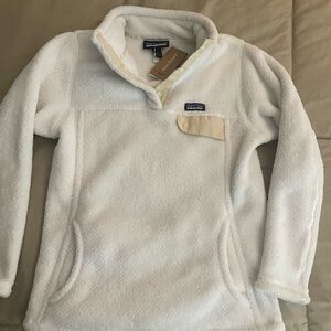 NWT Kids Patagonia Cream Fleece Jacket